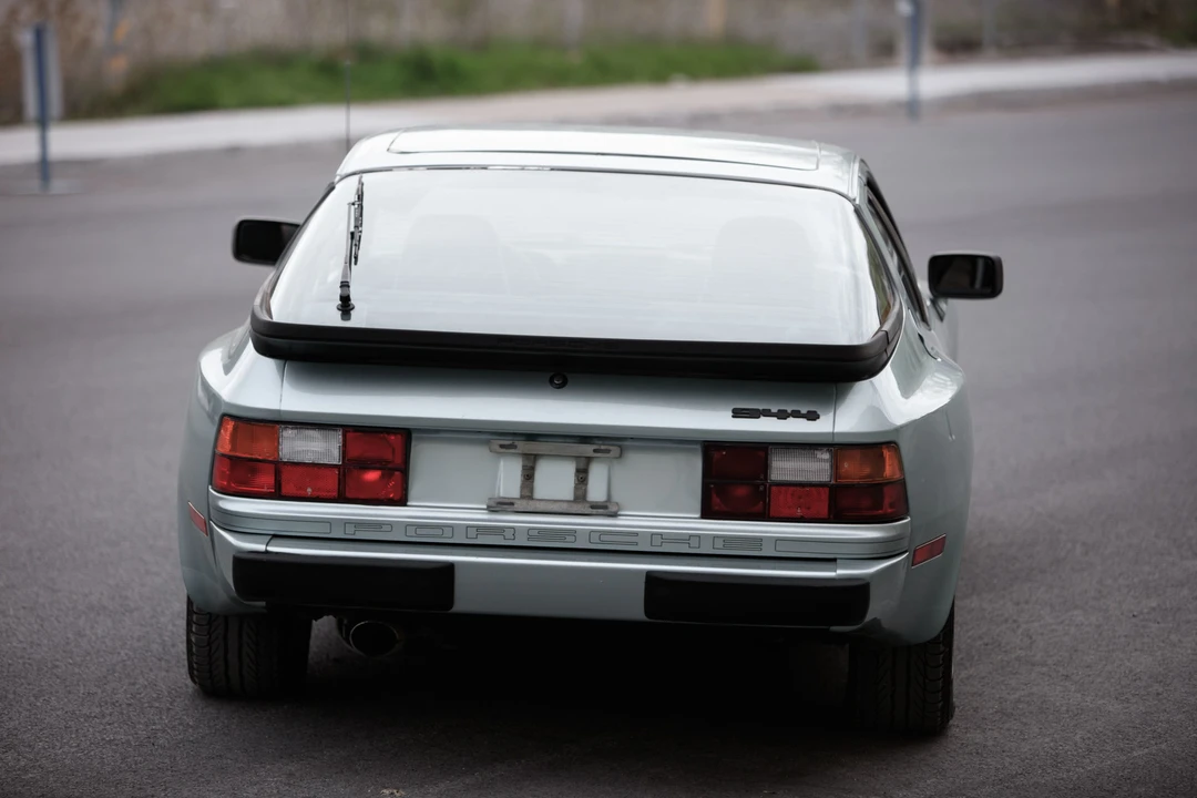 1985 Porsche 944 - Image 16 of 31