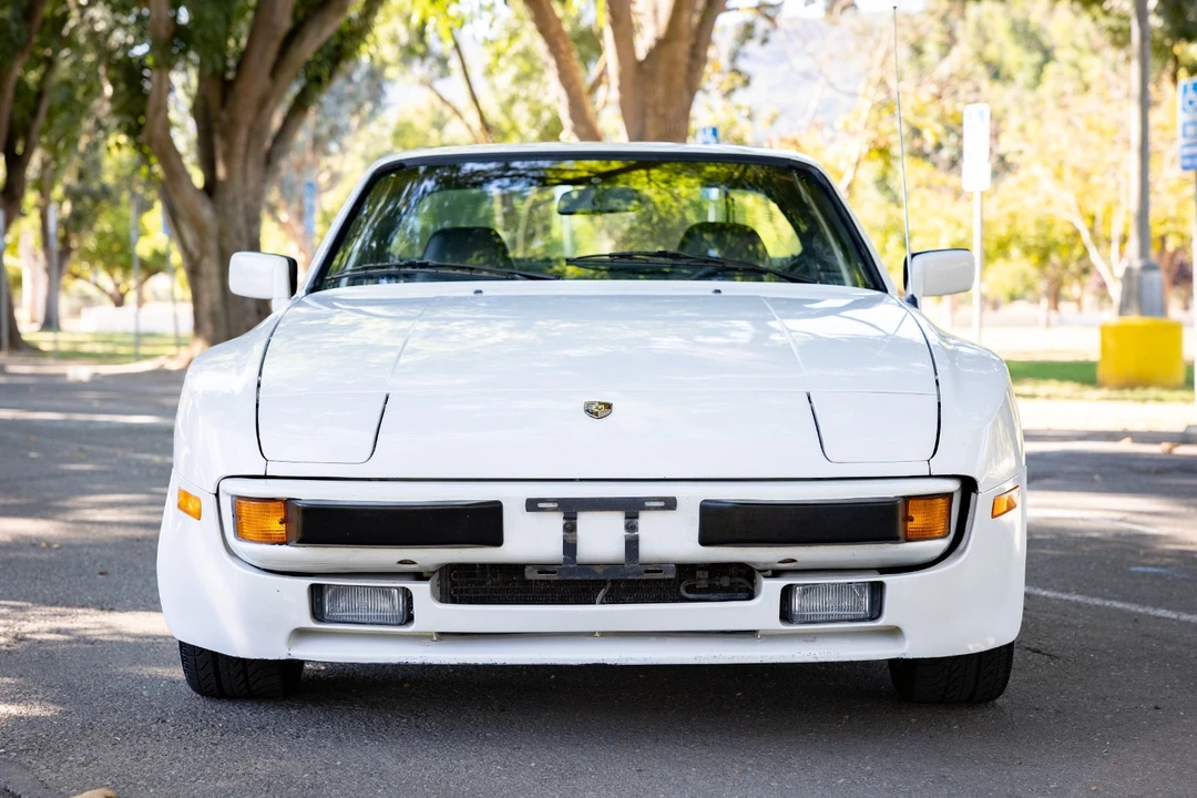 1985 Porsche 944 - Image 4 of 21