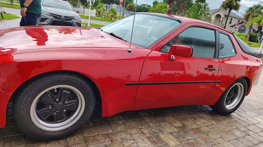 1985 Porsche 944 - Image 4 of 18