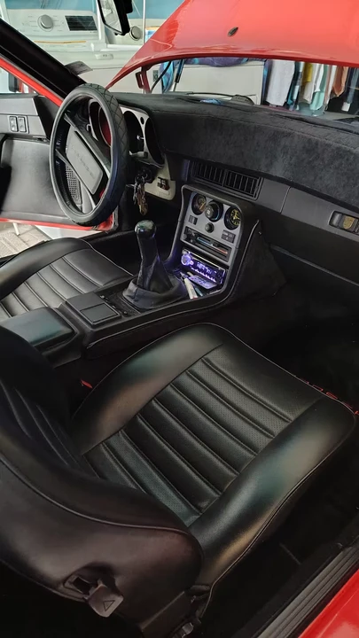 1985 Porsche 944 - Image 11 of 18