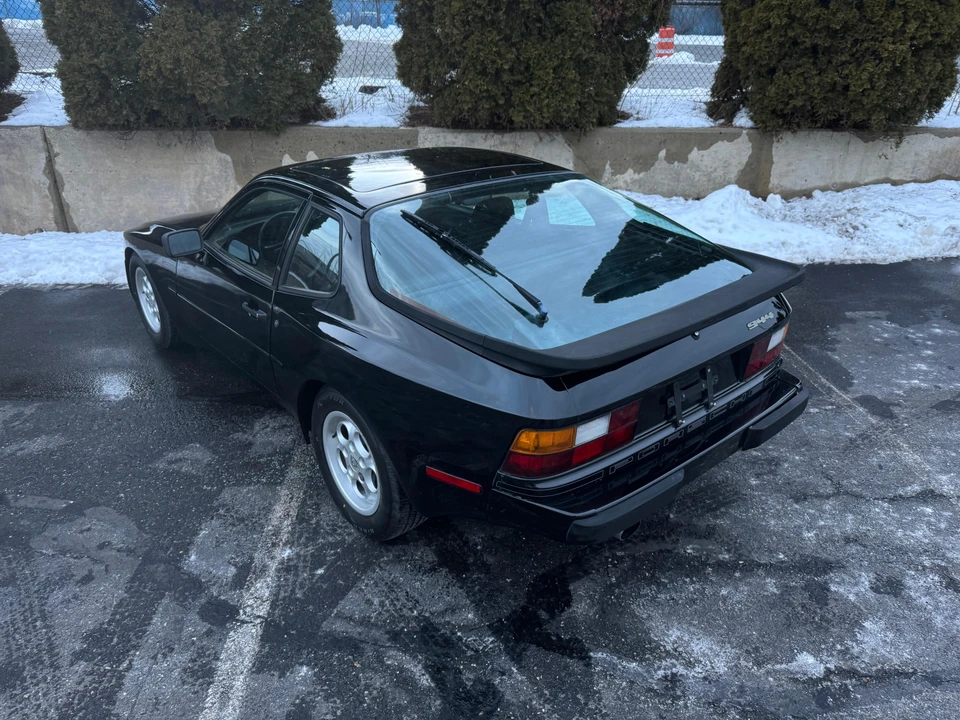 1985 Porsche 944 - Image 14 of 31