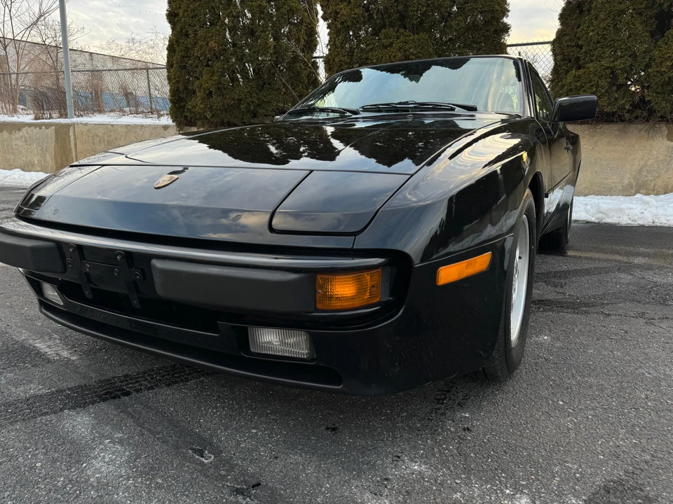 1985 Porsche 944 - Image 9 of 31