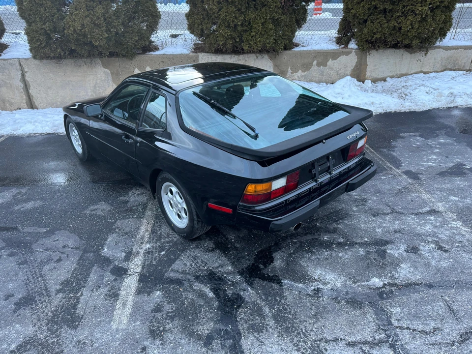 1985 Porsche 944 - Image 13 of 31