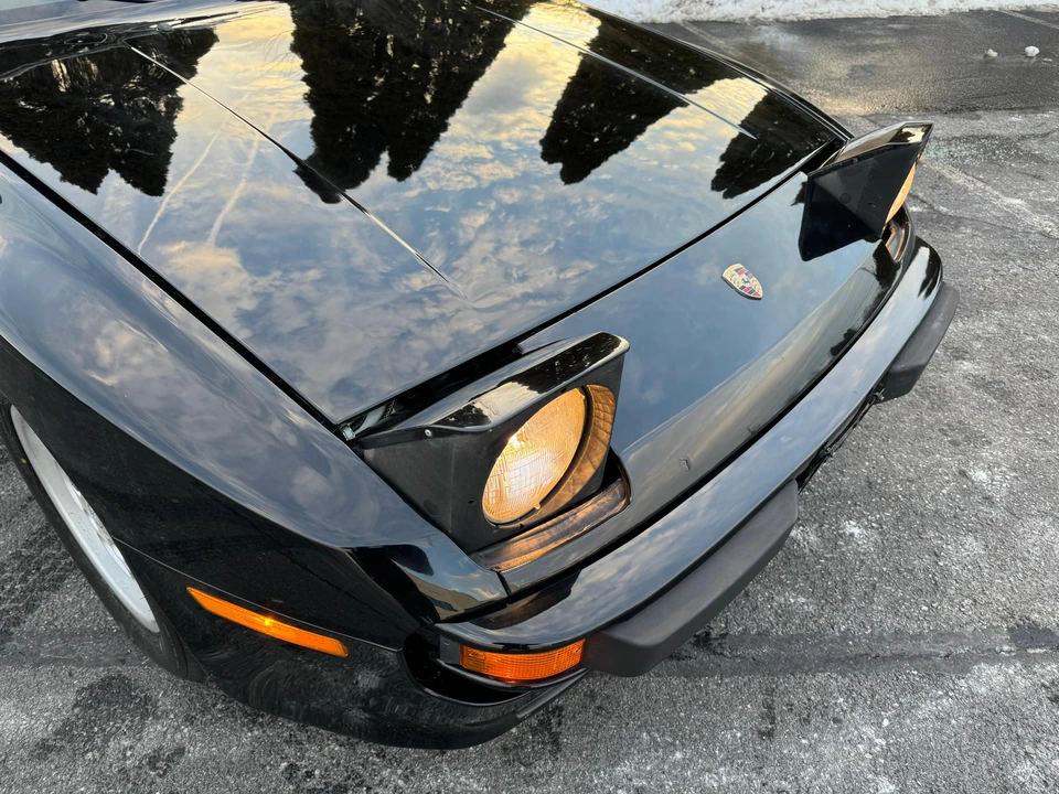 1985 Porsche 944 - Image 27 of 31