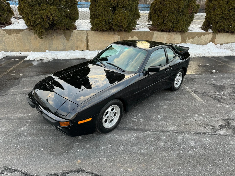 1985 Porsche 944 - Image 11 of 31