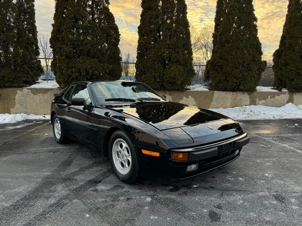 1985 Porsche 944 - Image 21 of 31