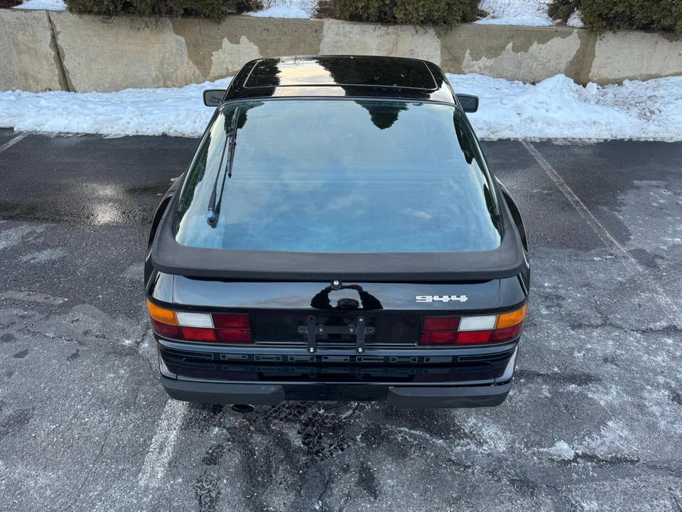 1985 Porsche 944 - Image 17 of 31
