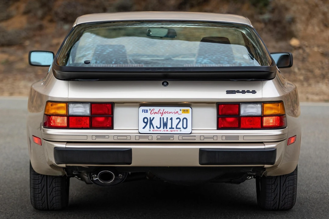 1985 Porsche 944 - Image 5 of 31