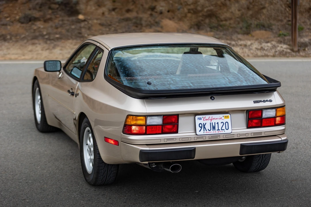 1985 Porsche 944 - Image 25 of 31