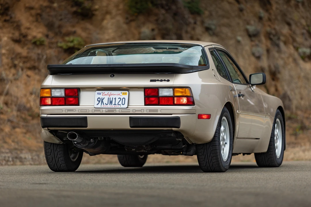 1985 Porsche 944 - Image 28 of 31