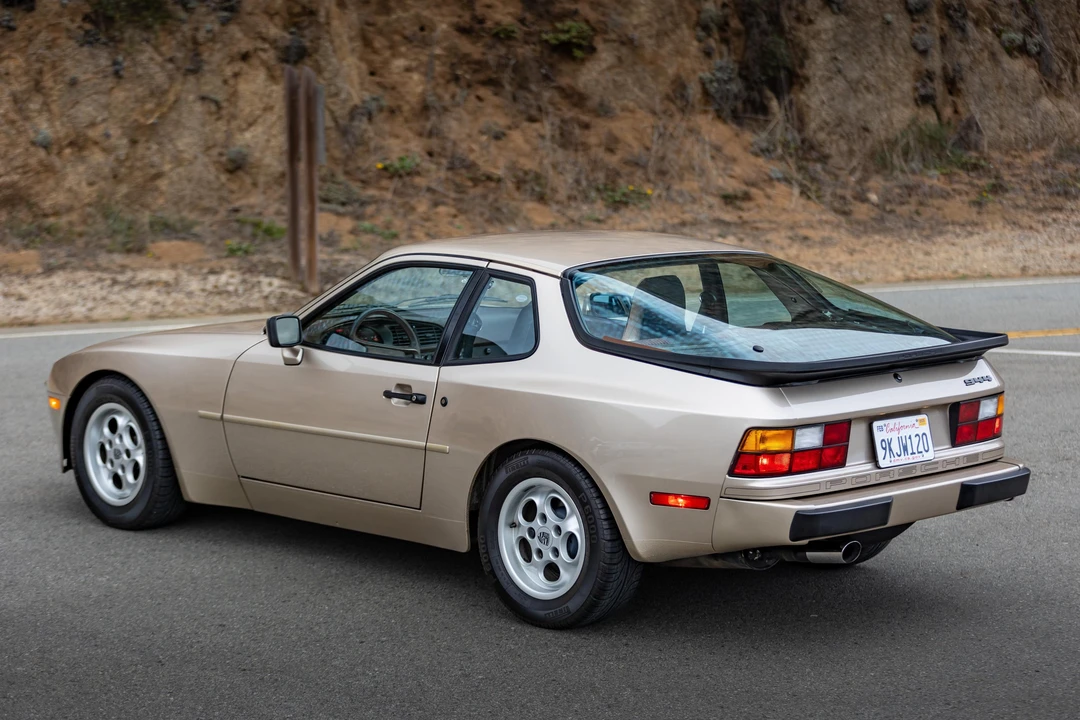 1985 Porsche 944 - Image 23 of 31