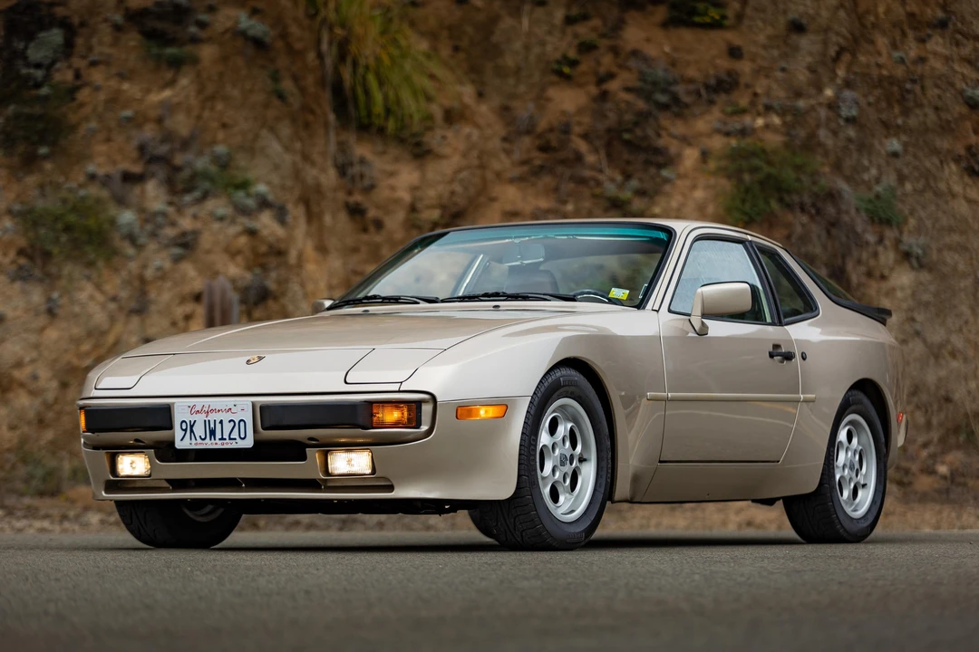 1985 Porsche 944 - Image 16 of 31