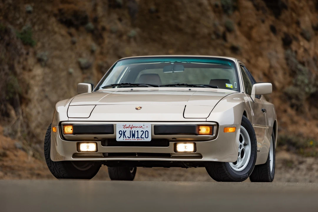 1985 Porsche 944 - Image 7 of 31