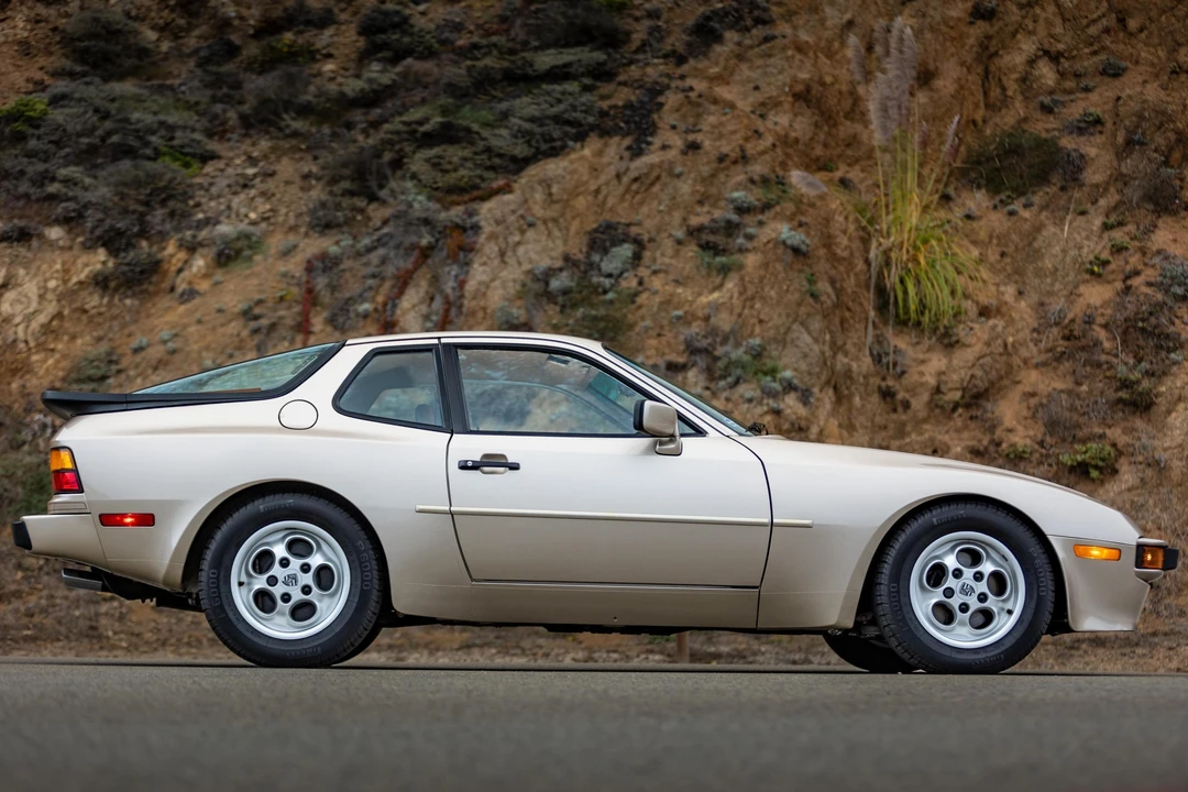 1985 Porsche 944 - Image 3 of 31