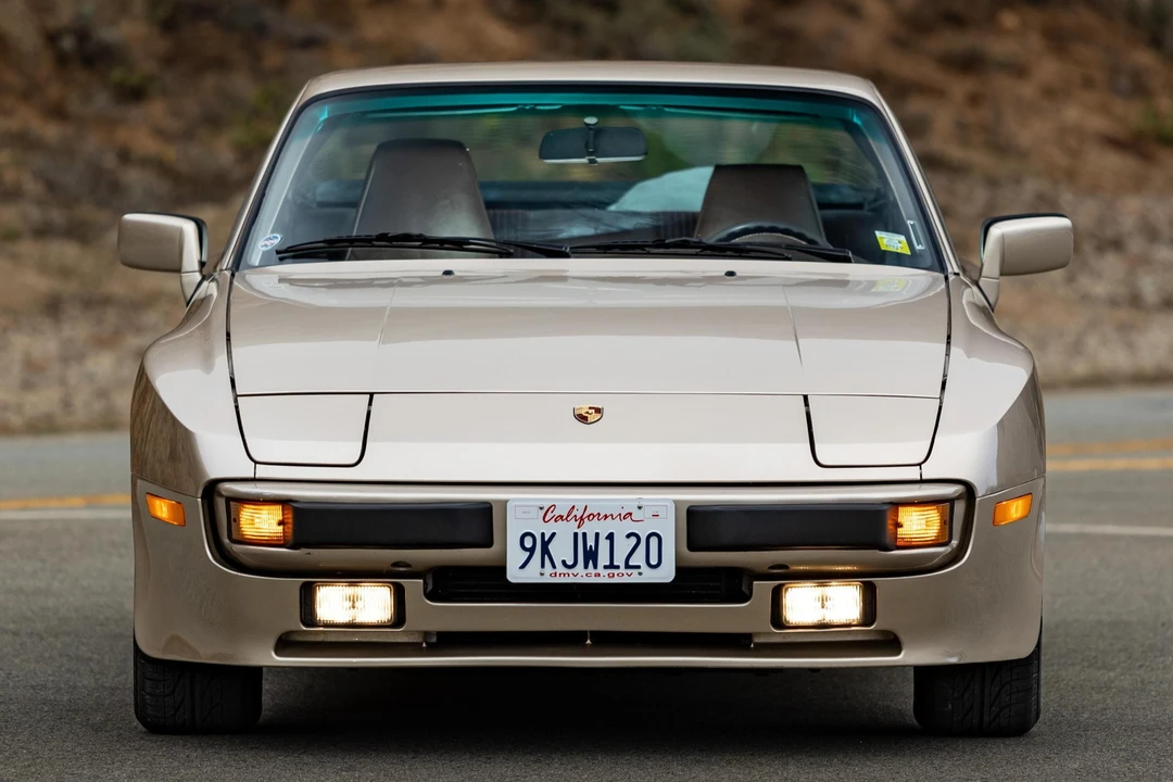 1985 Porsche 944 - Image 2 of 31