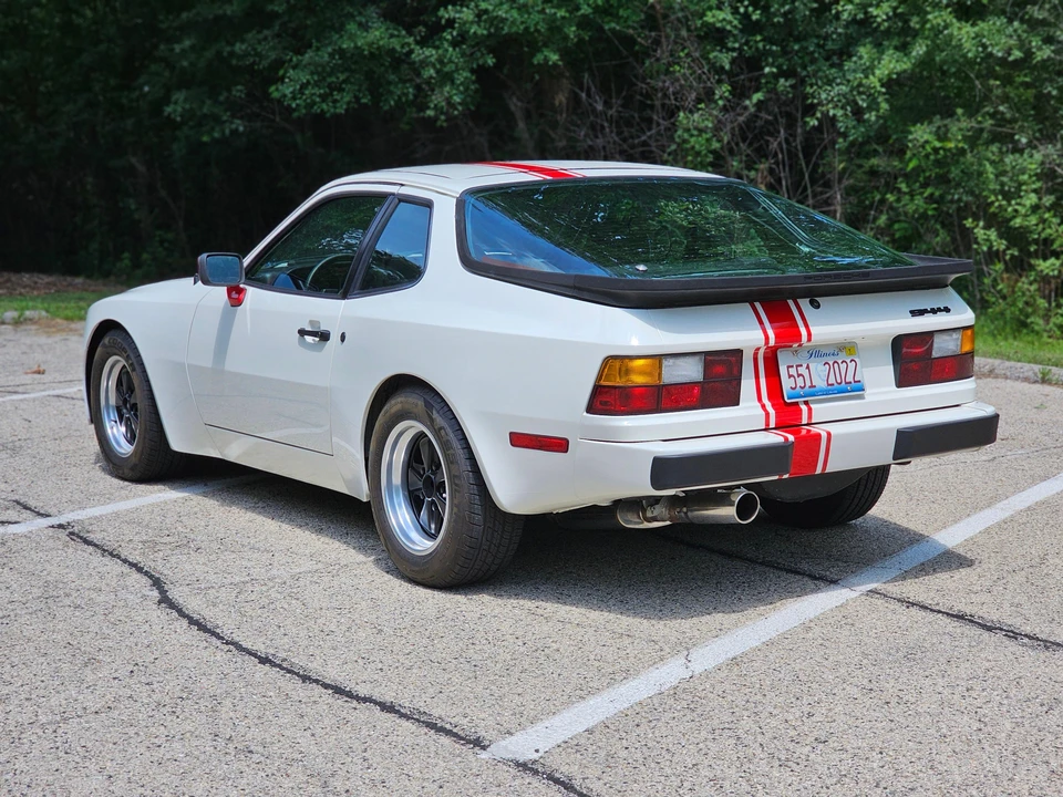 1985 Porsche 944 - Image 14 of 31