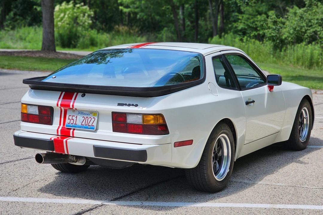 1985 Porsche 944 - Image 4 of 31