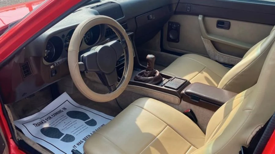 1985 Porsche 944 - Image 6 of 12