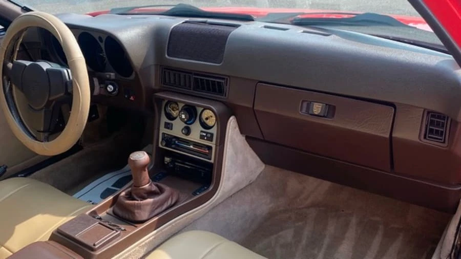 1985 Porsche 944 - Image 7 of 12