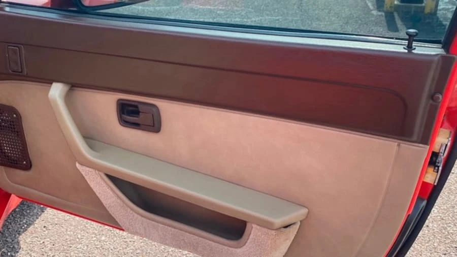 1985 Porsche 944 - Image 11 of 12