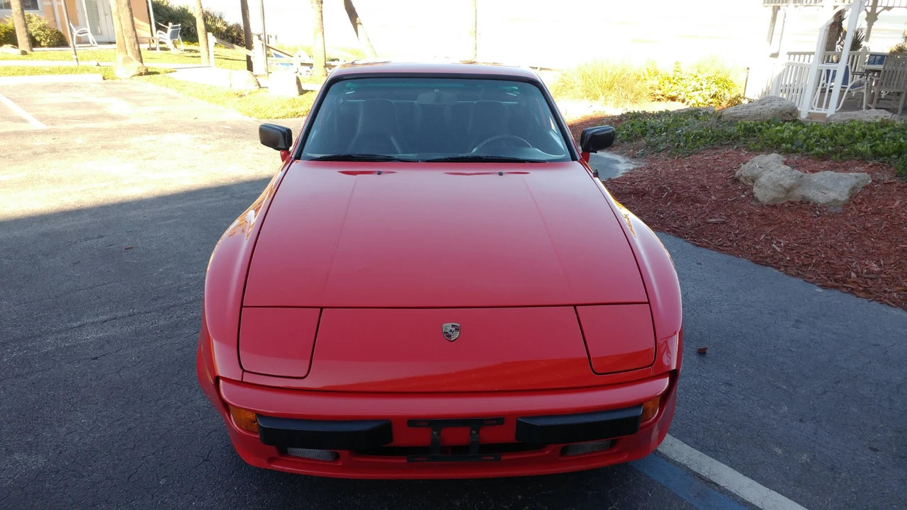 1985 Porsche 944 - Image 10 of 31