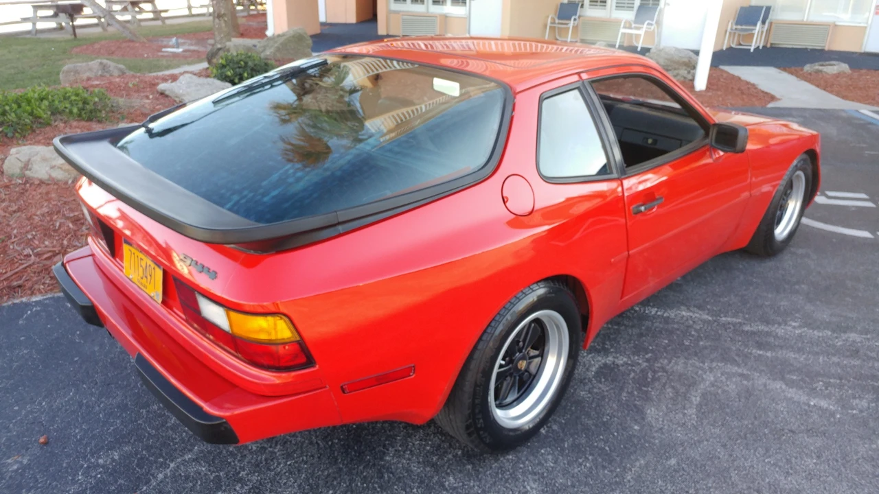 1985 Porsche 944 - Image 8 of 31