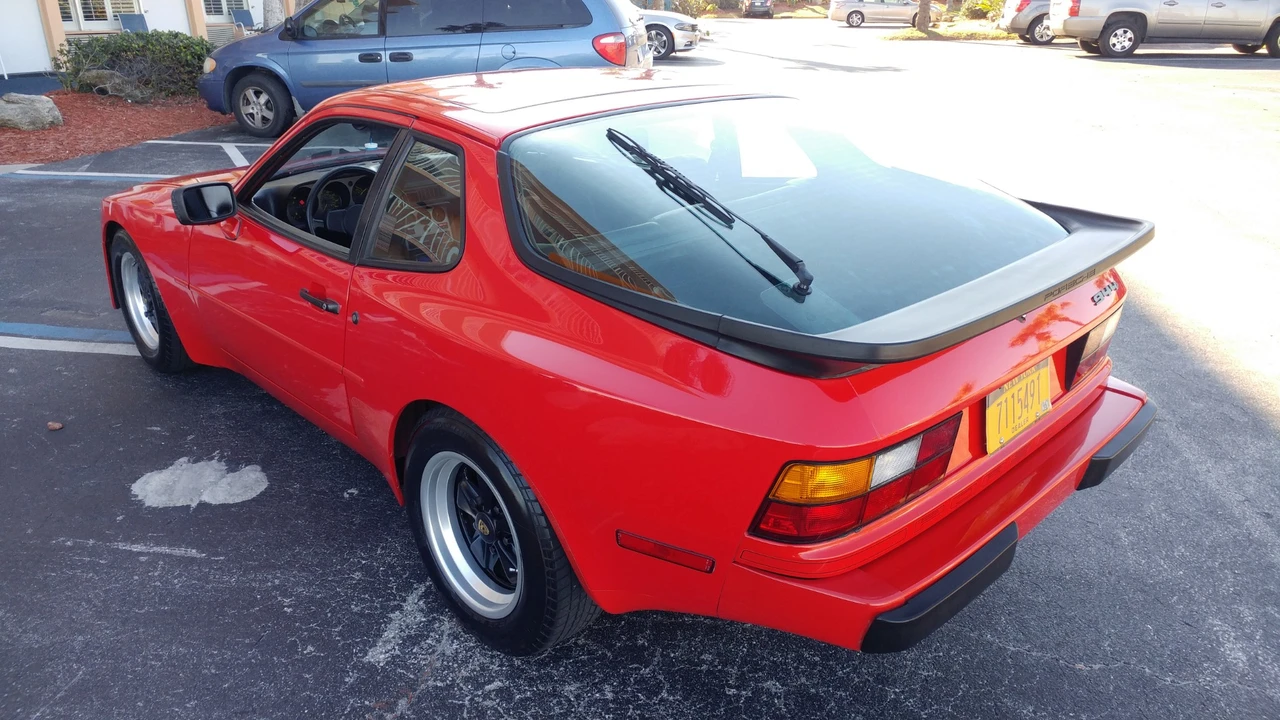 1985 Porsche 944 - Image 4 of 31