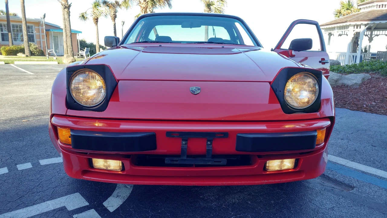 1985 Porsche 944 - Image 27 of 31