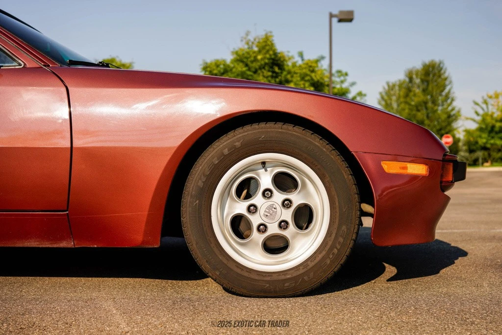 1985 Porsche 944 - Image 11 of 12