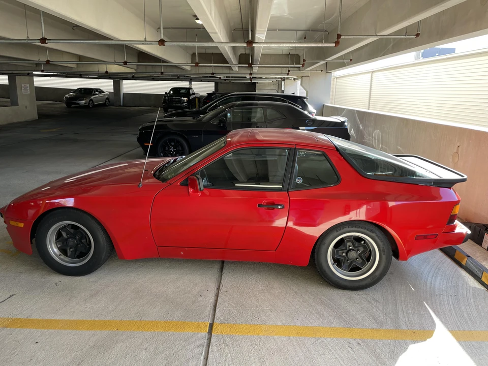 1985 Porsche 944 - Image 11 of 31