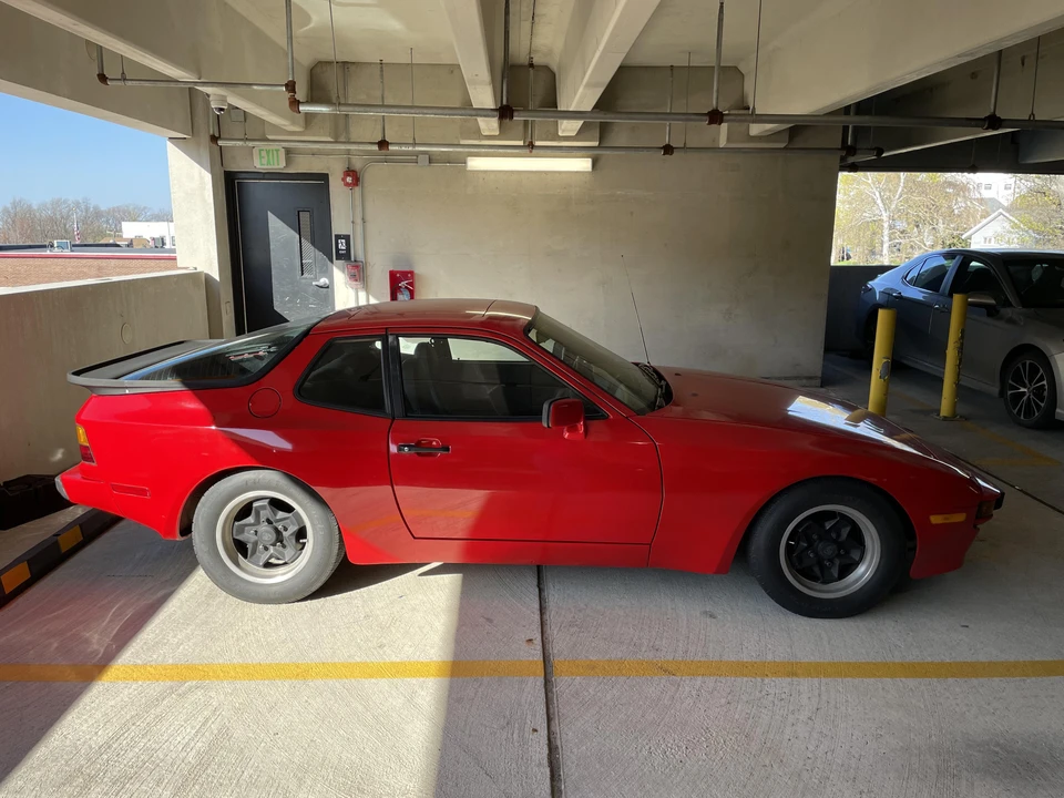 1985 Porsche 944 - Image 14 of 31