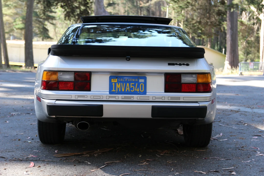 1985 Porsche 944 - Image 16 of 31