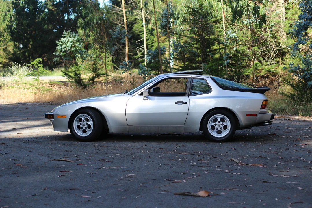 1985 Porsche 944 - Image 11 of 31