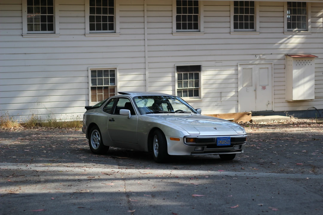 1985 Porsche 944 - Image 8 of 31