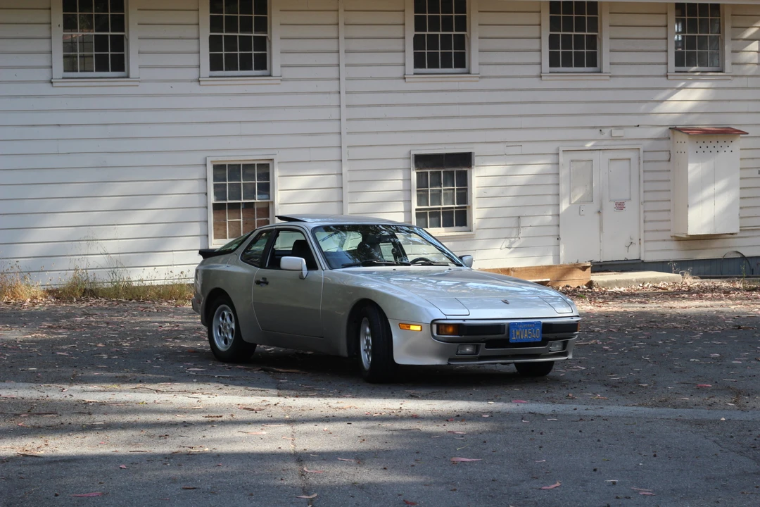 1985 Porsche 944 - Image 7 of 31