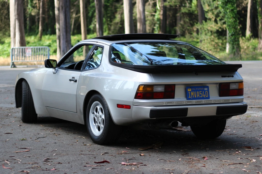 1985 Porsche 944 - Image 14 of 31