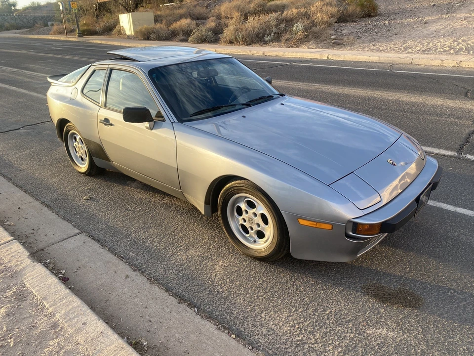 1985 Porsche 944 - Image 5 of 26