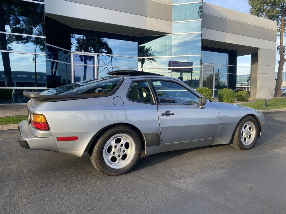 1985 Porsche 944 - Image 24 of 26