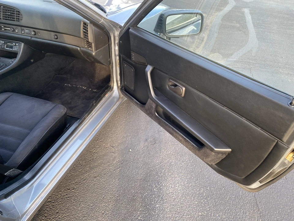 1985 Porsche 944 - Image 13 of 26