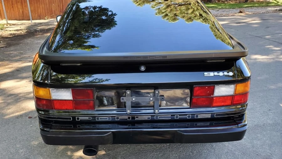 1985 Porsche 944 - Image 2 of 7