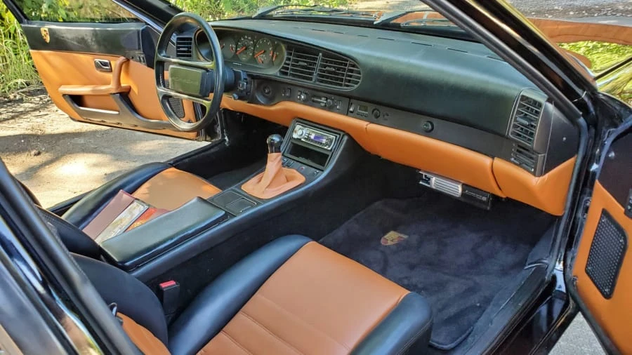 1985 Porsche 944 - Image 5 of 7