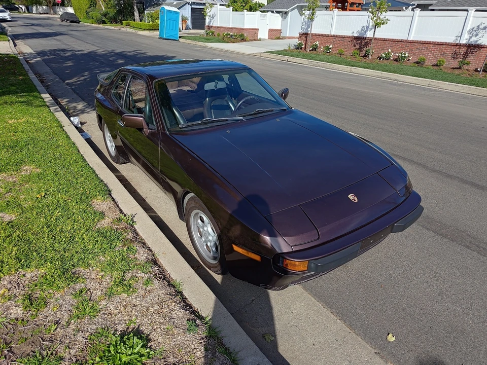 1985 Porsche 944 - Image 10 of 21