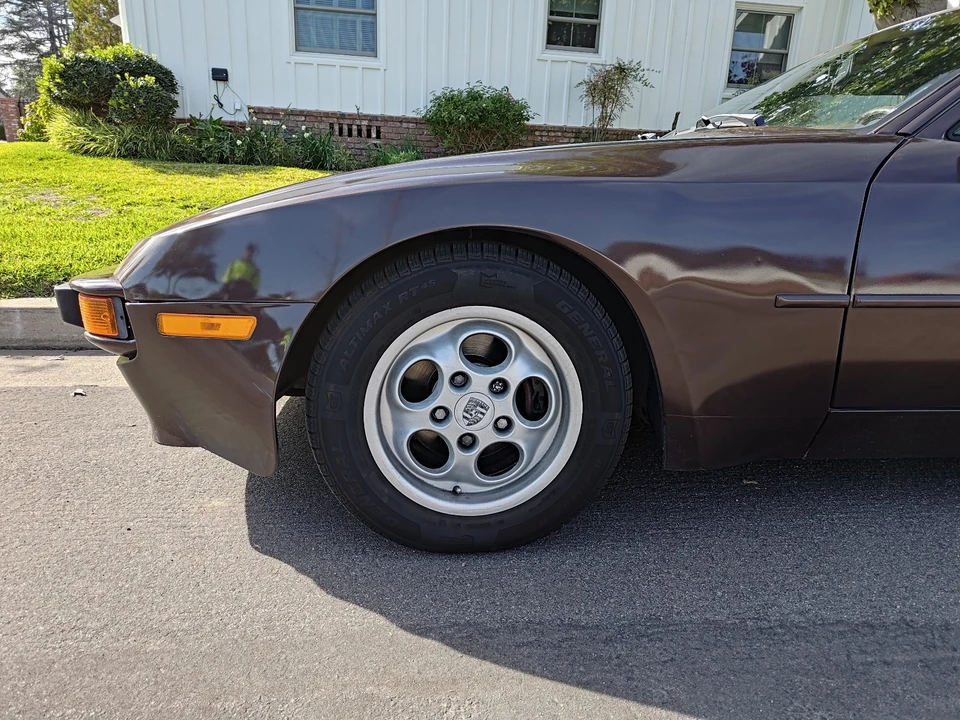 1985 Porsche 944 - Image 6 of 21