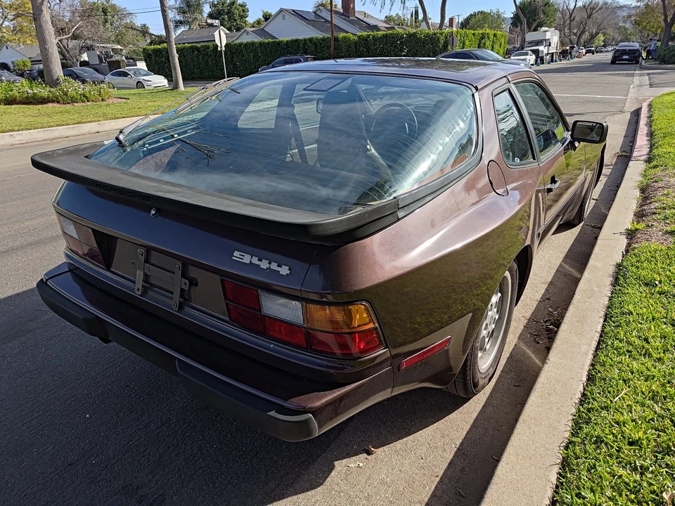 1985 Porsche 944 - Image 8 of 21