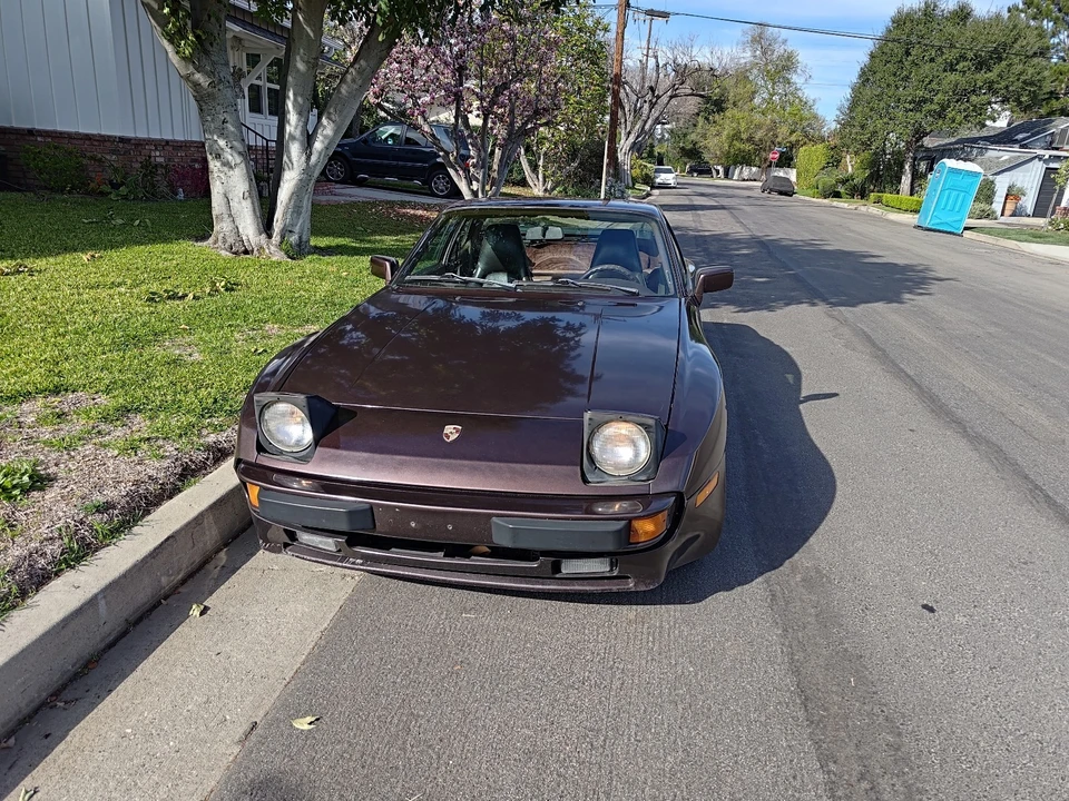1985 Porsche 944 - Image 11 of 21