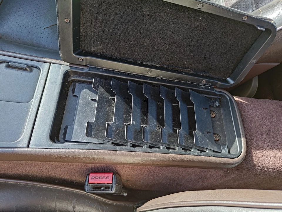 1985 Porsche 944 - Image 21 of 21