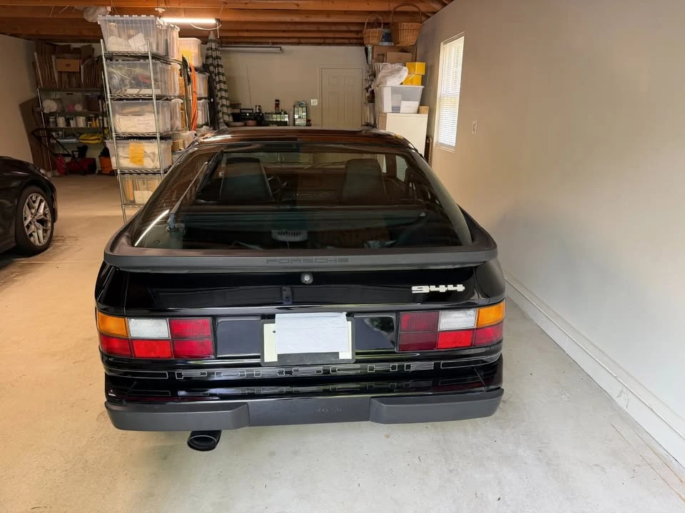 1985 Porsche 944 - Image 5 of 10