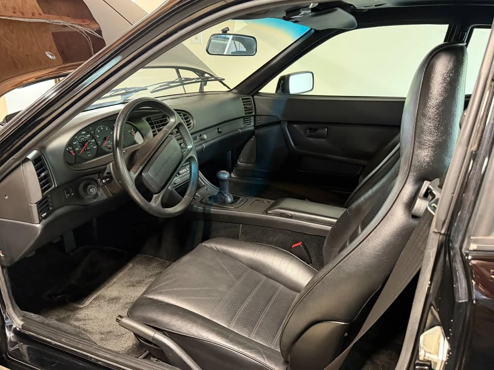1985 Porsche 944 - Image 6 of 10