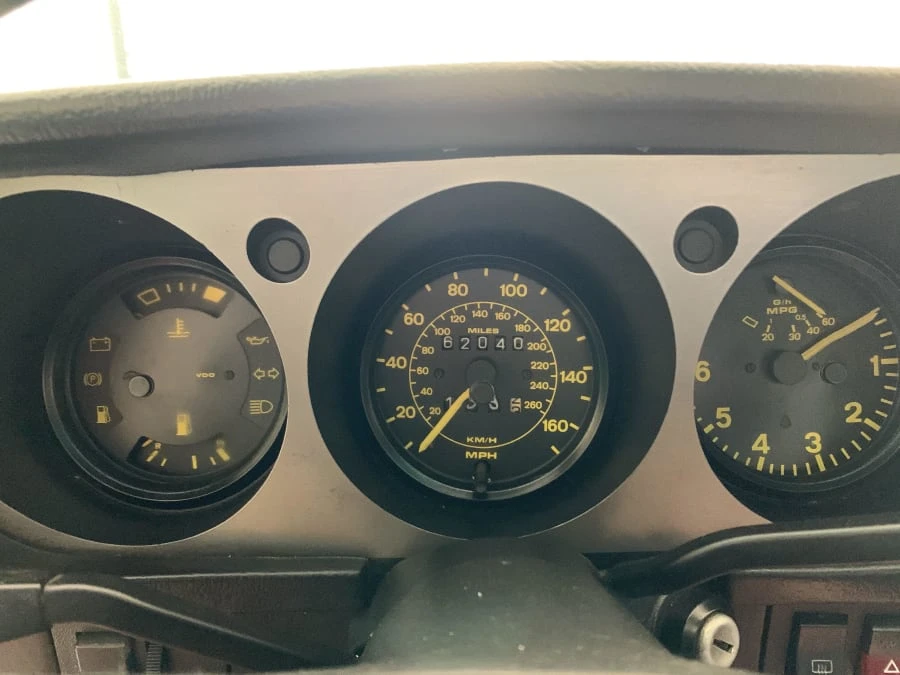1985 Porsche 944 - Image 5 of 10