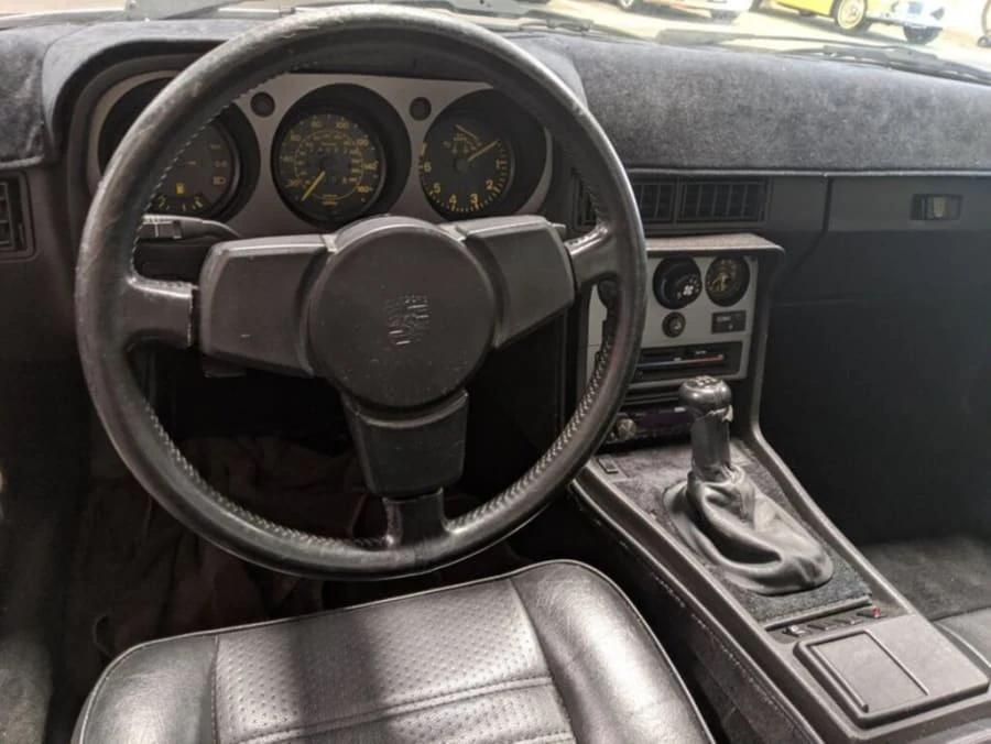 1985 Porsche 944 - Image 10 of 12